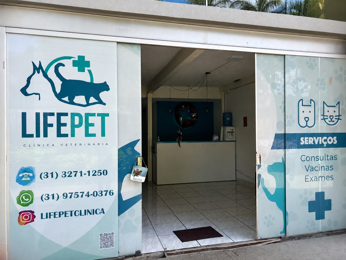 Fachada externa da Clínica Veterinária Life Pet no Estrela Dalva